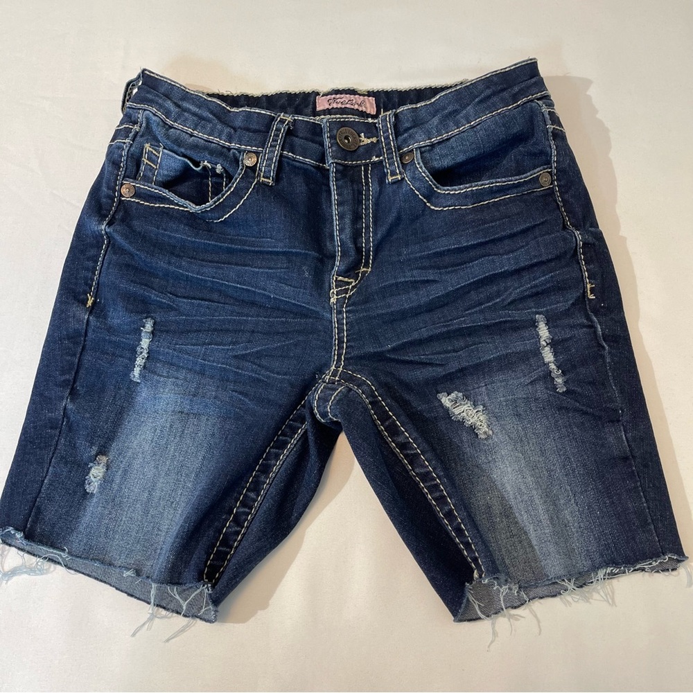 True luck shorts 5/6 women’s, good condition, preowned